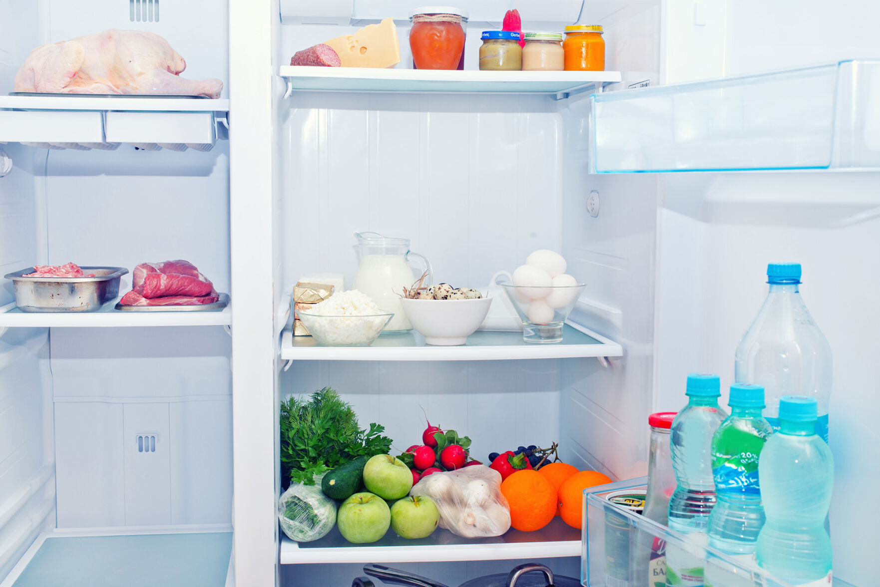 The CW: 'Fridge Wars'